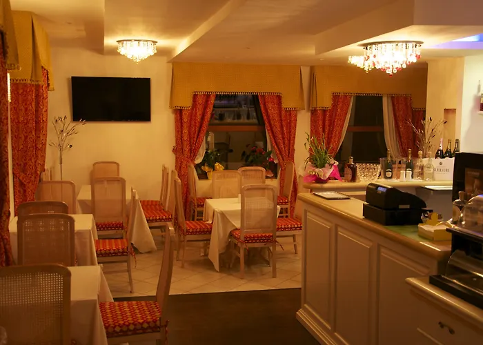 ホテル The Dome - Panoramic フェラーラ