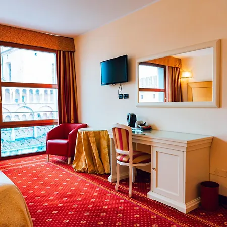 Hotel Panoramic Torre Della Vittoria Ferrara