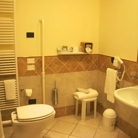 Panoramic Torre Della Vittoria 3* 페라라