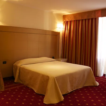 호텔 Panoramic Torre Della Vittoria