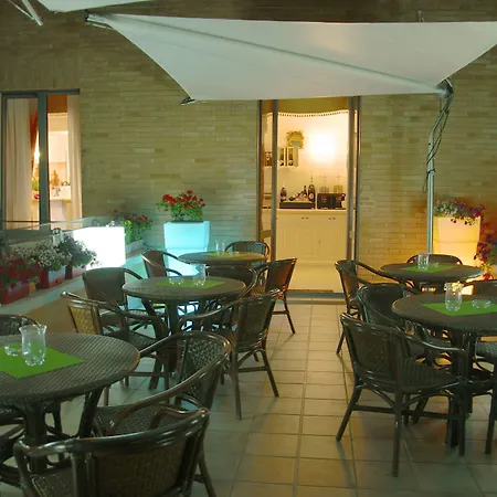 Panoramic Torre Della Vittoria 호텔 3*