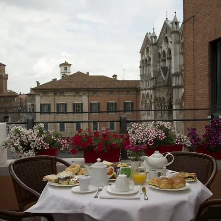 The Dome - Panoramic Hotel