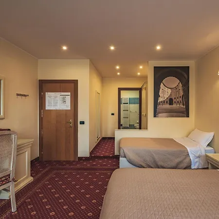 The Dome - Panoramic * Ferrara