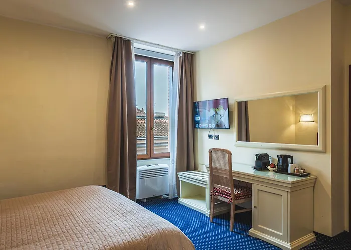 Ξενοδοχείο The Dome - Panoramic Φεράρα